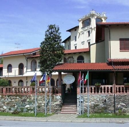 Hotel Ristorante Taverna Verde Piverone Exteriér fotografie